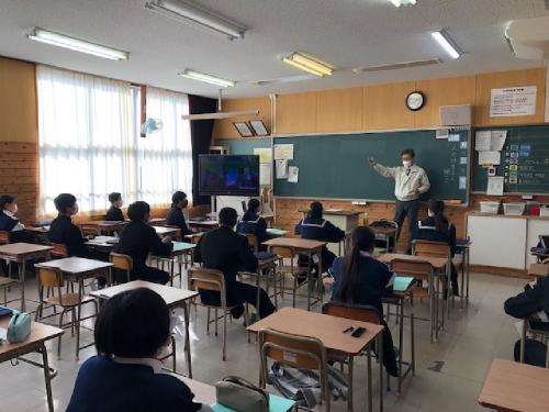ファイル名: 1.jpg
ファイルサイズ: 34.1KB 1
