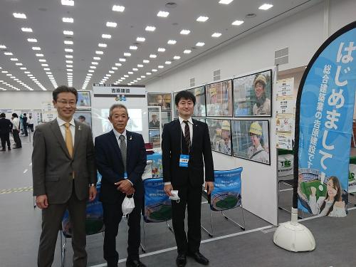 ファイル名: DSC_8112.jpg
ファイルサイズ: 301.6KB
→クリックで元のサイズを表示 DSC_8112