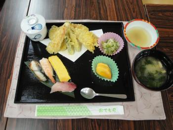 ファイル名: DSC01567.jpg
ファイルサイズ: 18.8KB DSC01567