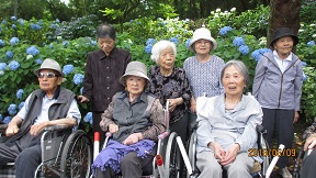 ファイル名: IMG_0832.jpg
ファイルサイズ: 49.9KB IMG_0832